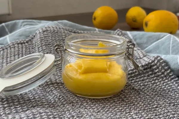 Lemon curd