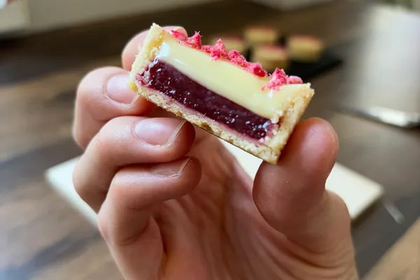 Malinové tartaletky s bielou čokoládou