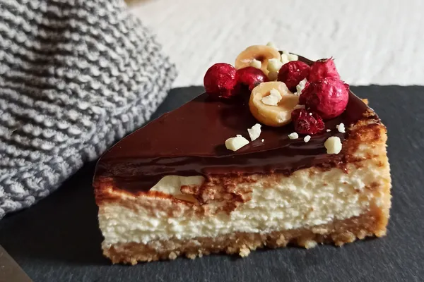Cheesecake s čokoládovou polevou
